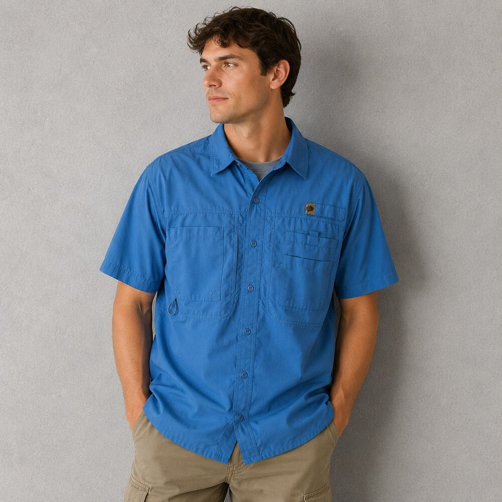 Reel Legends Fishing Shirt Mens Medium Blue Vented Short Sleeve Button Up